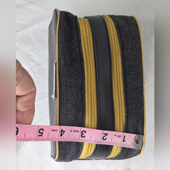 Bulgari Parfumes In Black With Yellow Trim Toiletry Bag - Picture 10 of 11